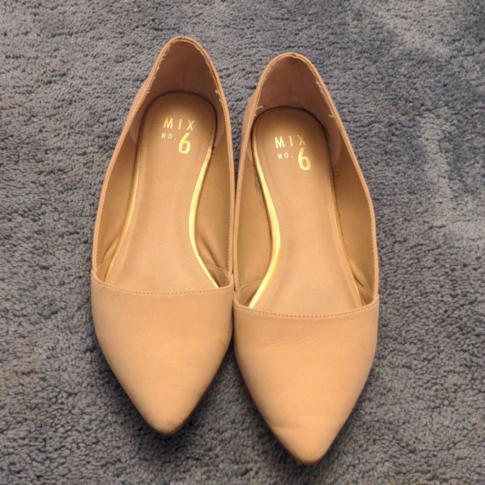 Women's shoes